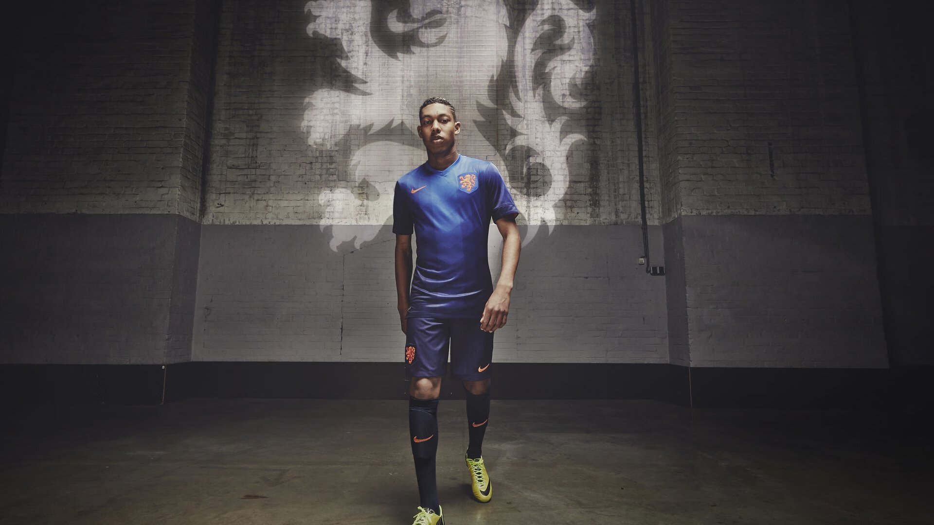 日本队实力挑战：雄心勃勃与荷兰队对阵，日本vs荷兰2比2踢得好吗