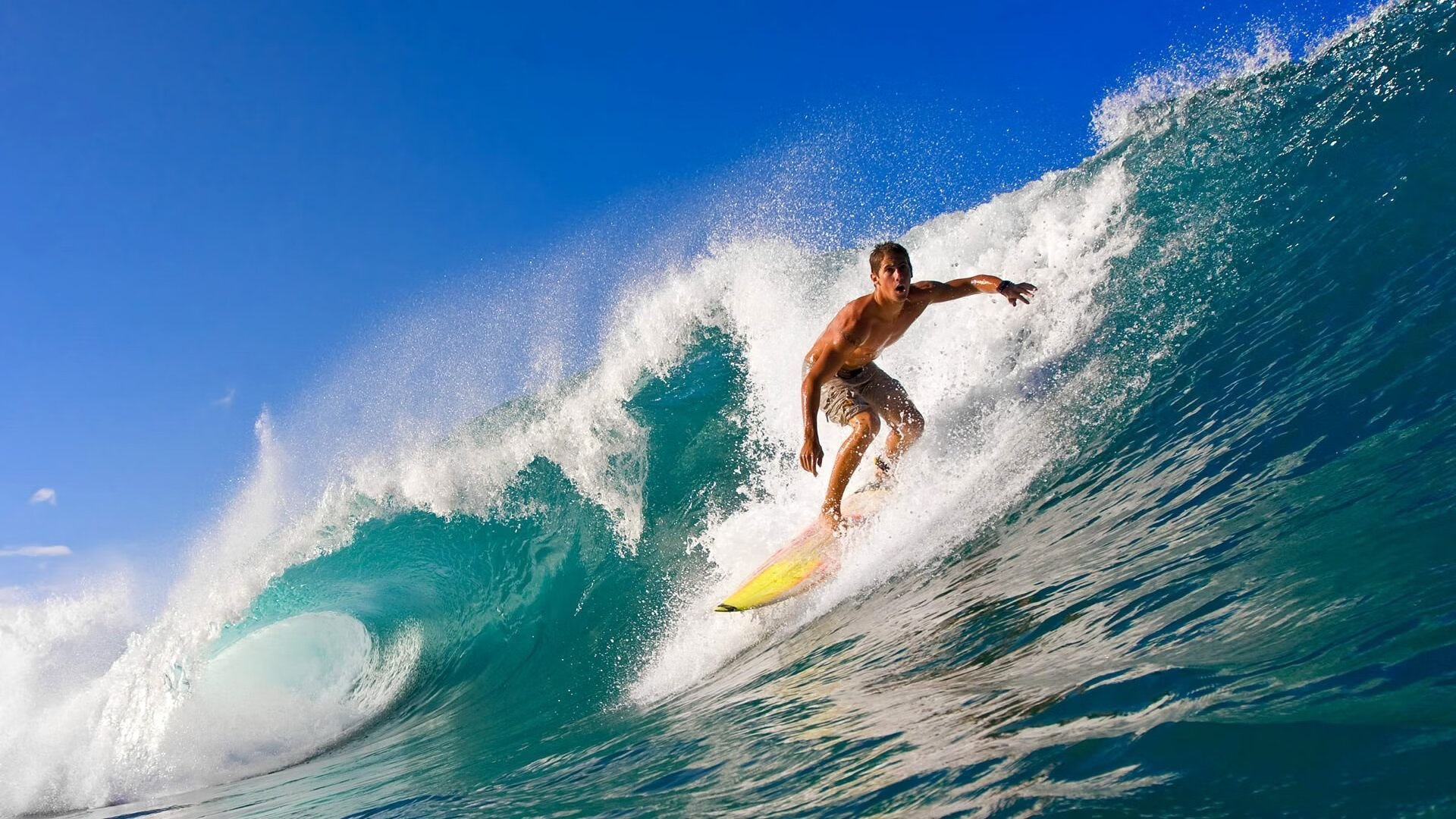 “青训合作项目在全国推广，青少年足球梦想起航”，青少年足球集训